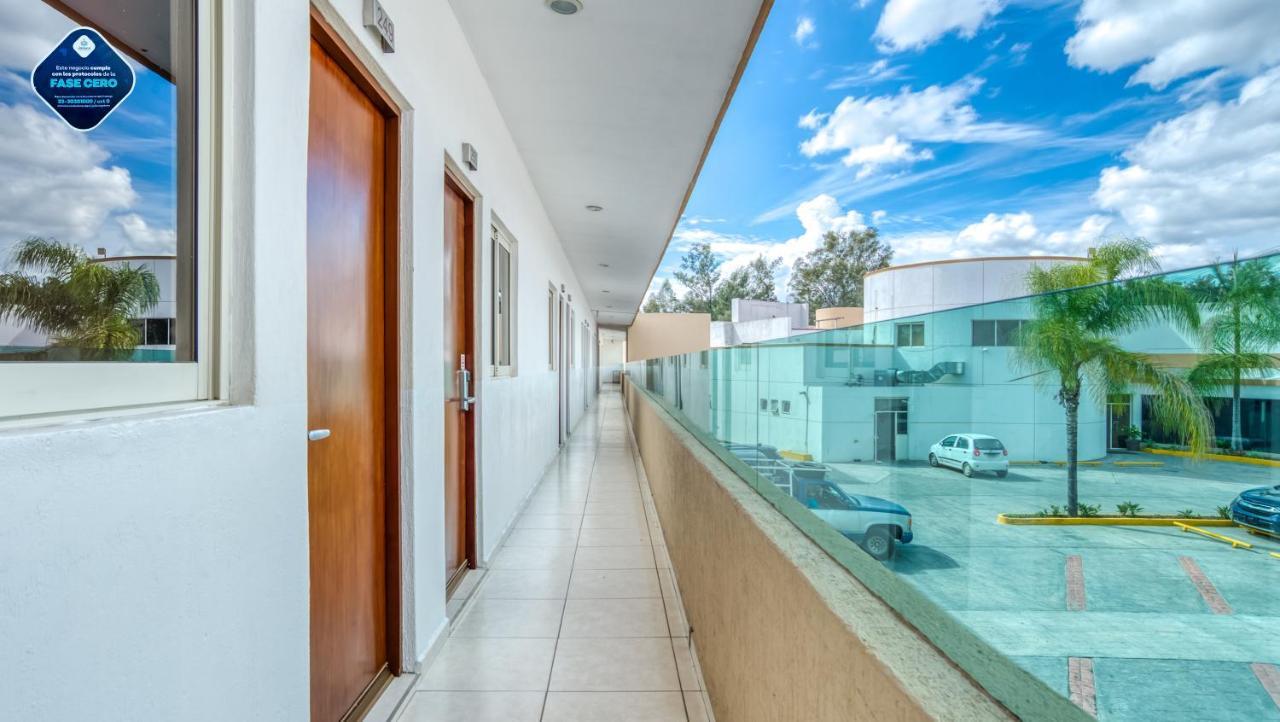 Hotel Maioris Guadalajara Palomar Exterior foto